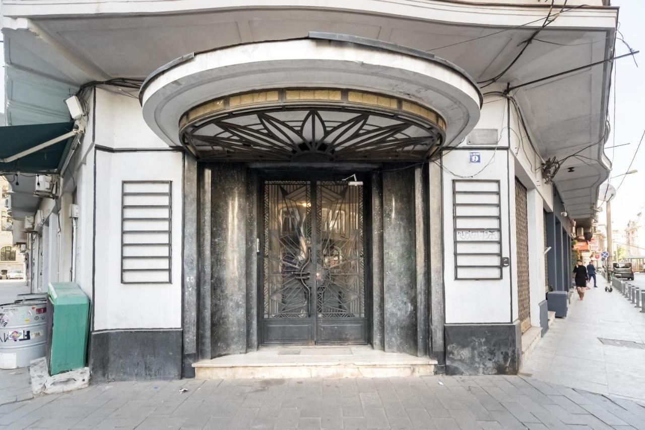 Cismigiu Serenity: 1Br Flat With Scenic Balcony Bucharest Exterior photo